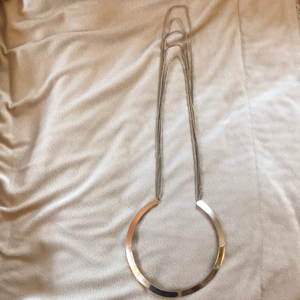 Chocker with chain back